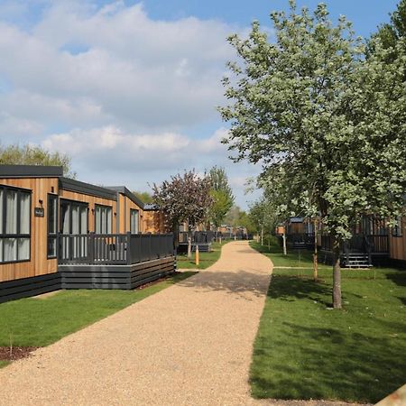 Sandy Balls Holiday Village Fordingbridge Exterior photo