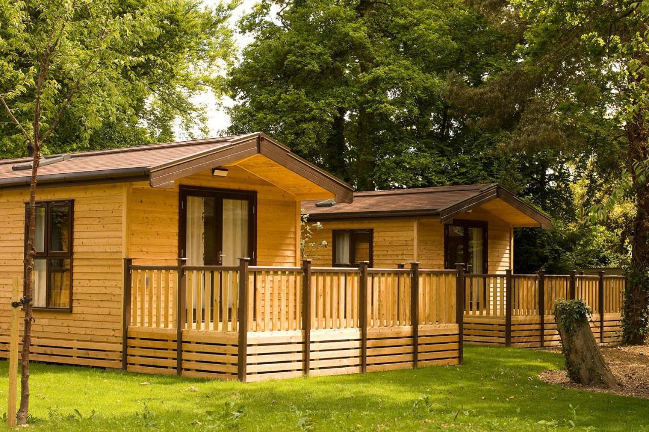 Sandy Balls Holiday Village Fordingbridge Exterior photo